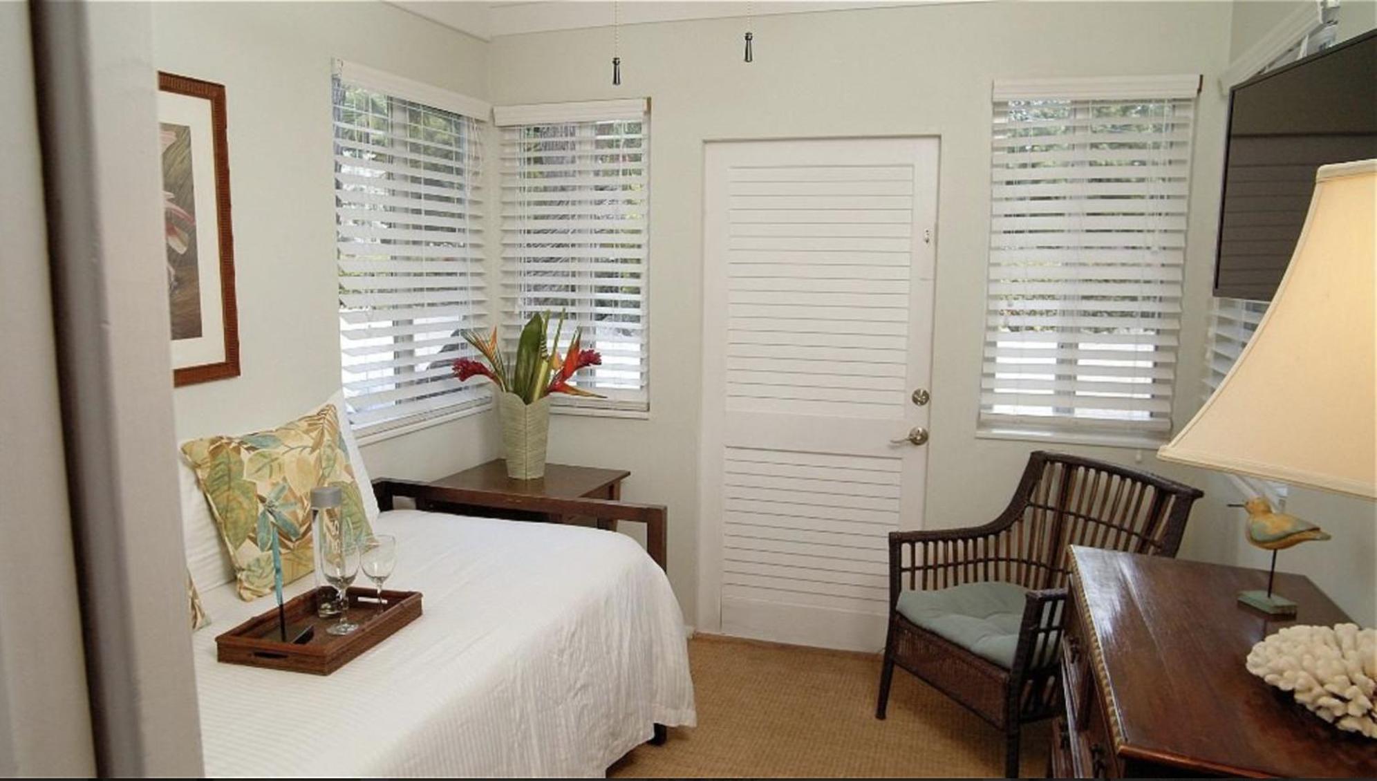Coconut Palm Inn Tavernier Room photo