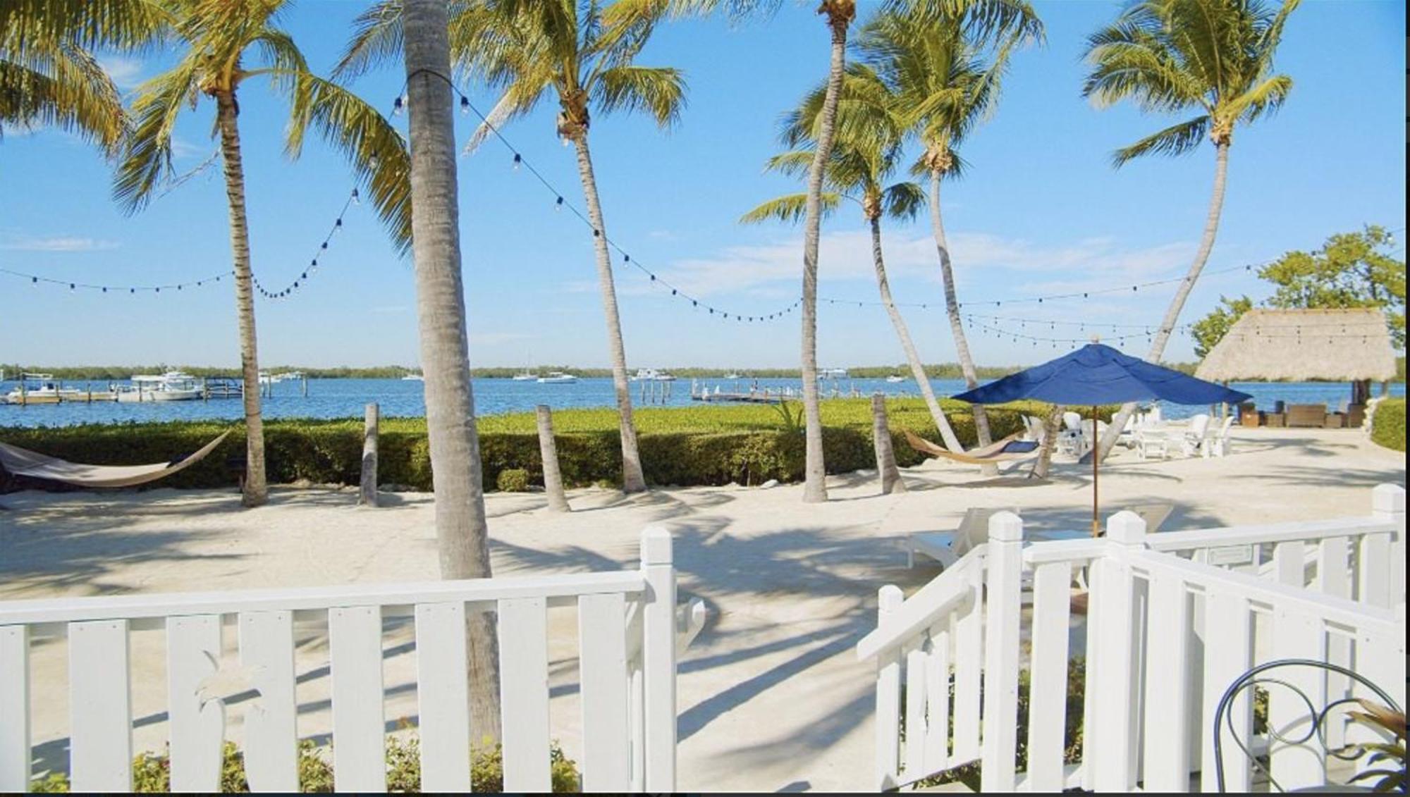 Coconut Palm Inn Tavernier Room photo