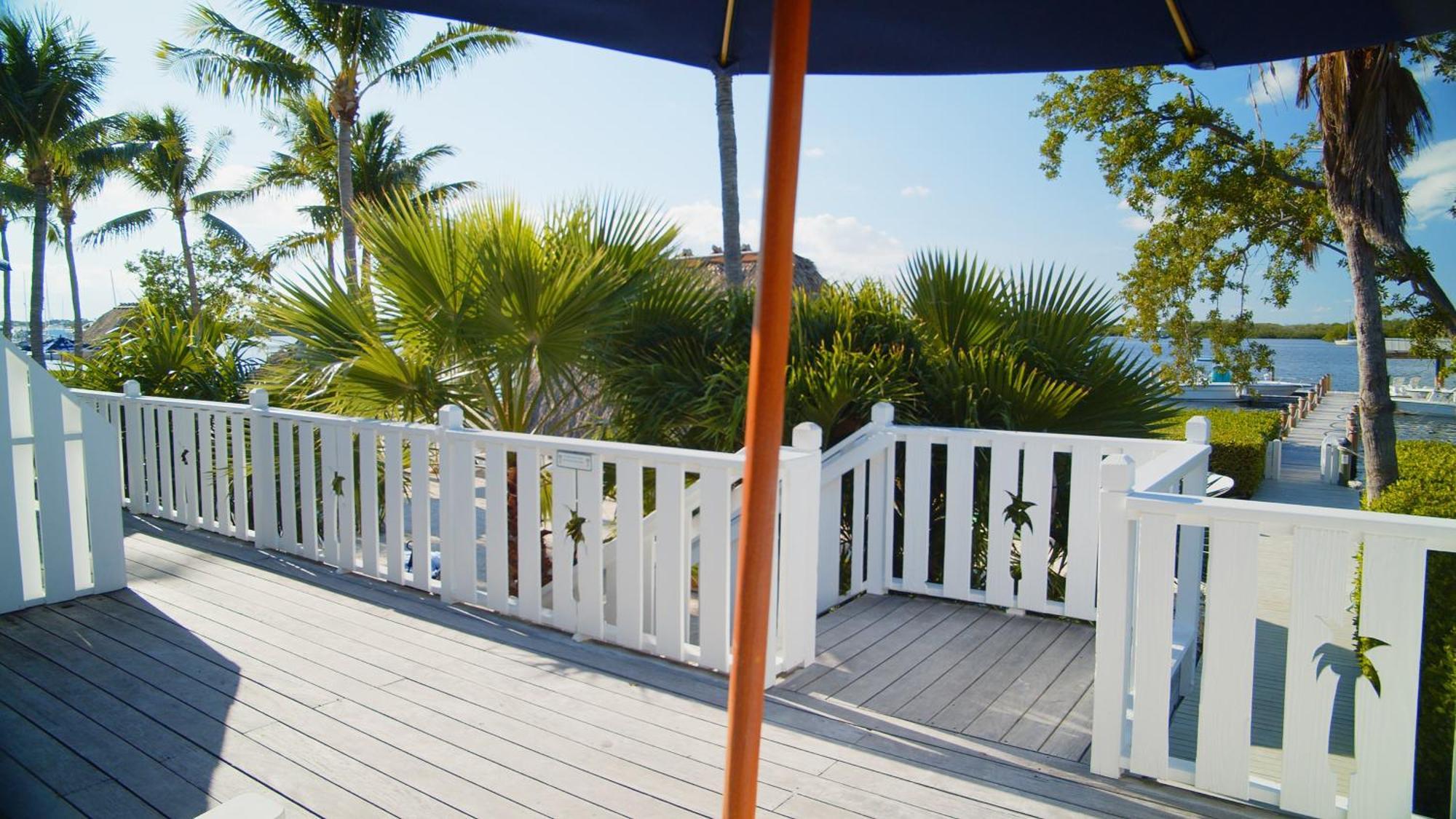 Coconut Palm Inn Tavernier Exterior photo
