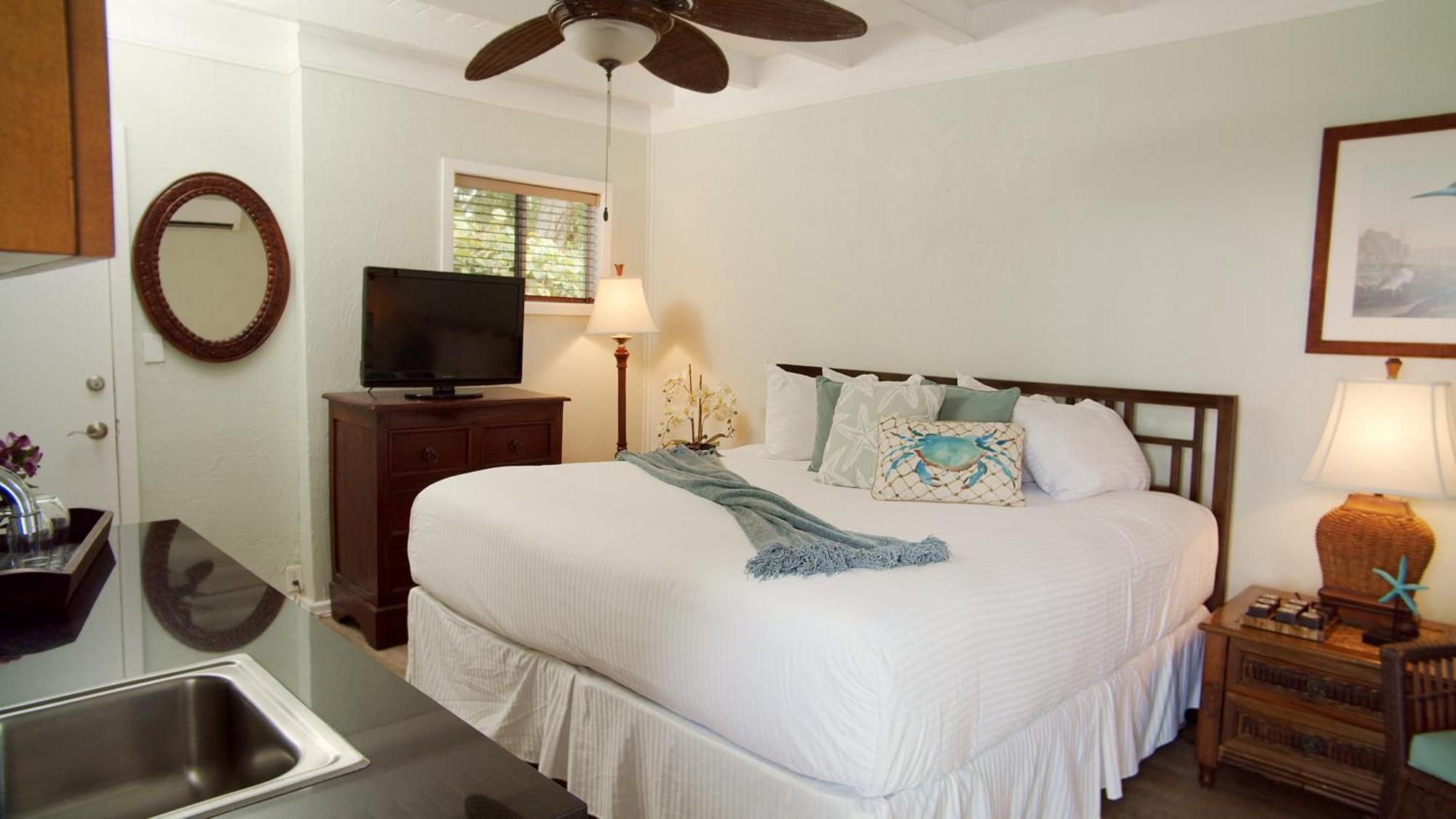 Coconut Palm Inn Tavernier Room photo