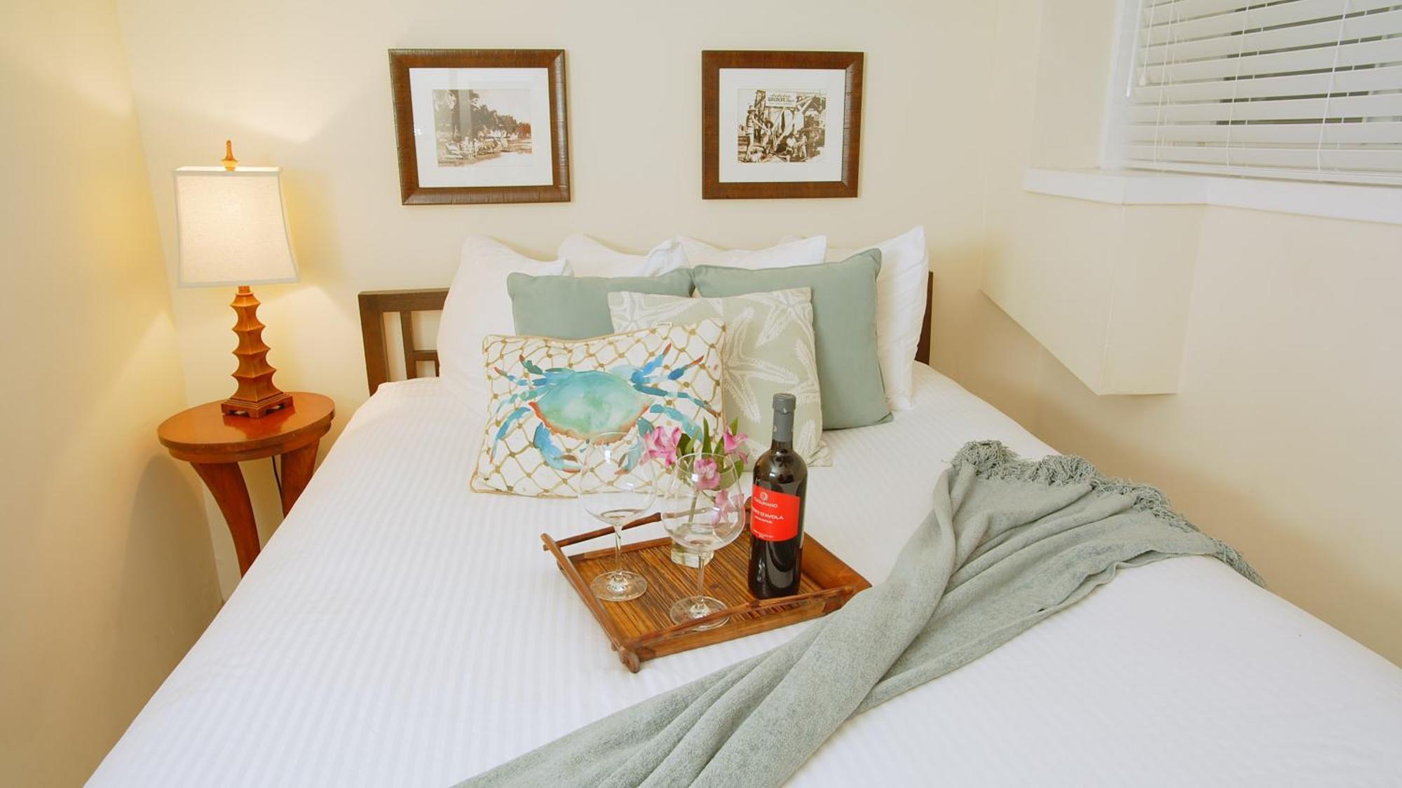 Coconut Palm Inn Tavernier Room photo